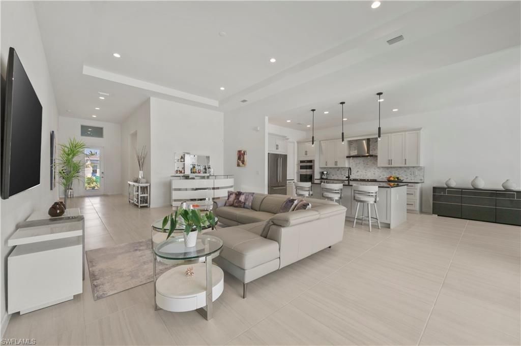 9072 Wisteria Way, Naples, FL 34114 Photo