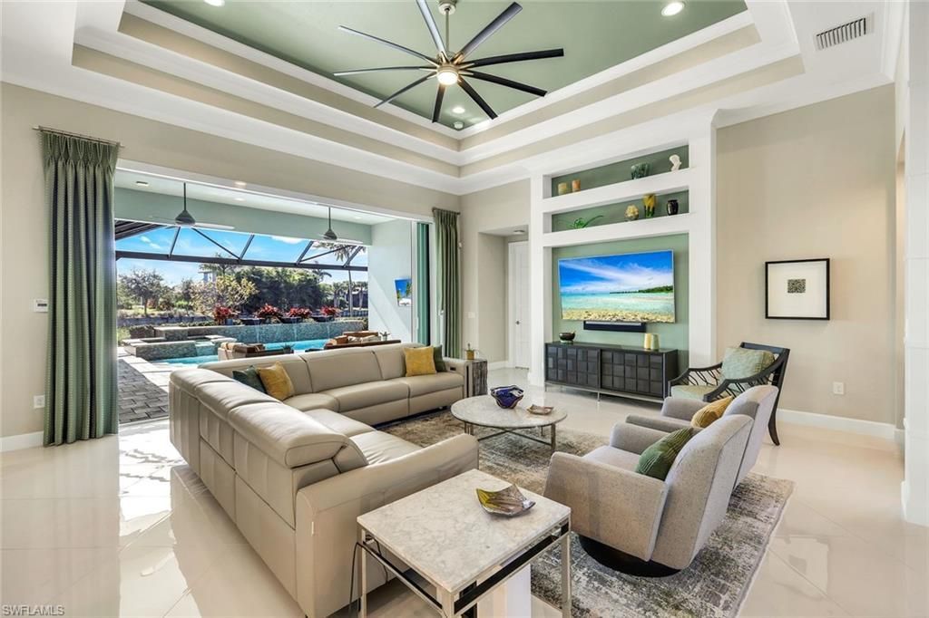 5750 Clarendon Dr, Naples, FL 34113 Main Photo