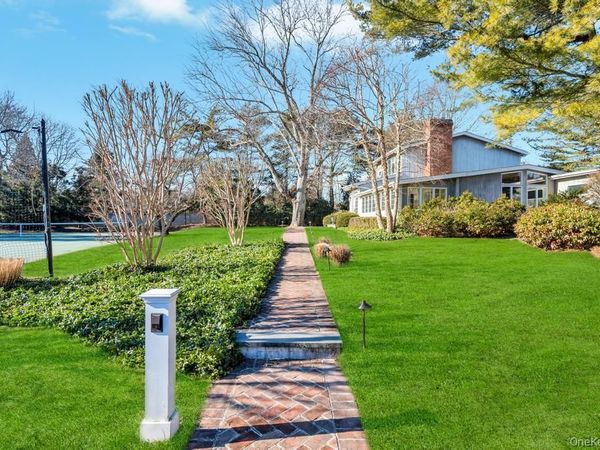 1 Cooper Lane, Quogue, NY 11959