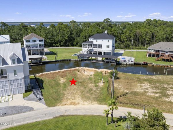 104 Cedarwood Point, Pass Christian, MS 39571