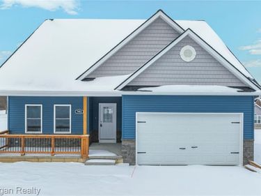 7453 Village Court, Springfield Twp, MI 48350