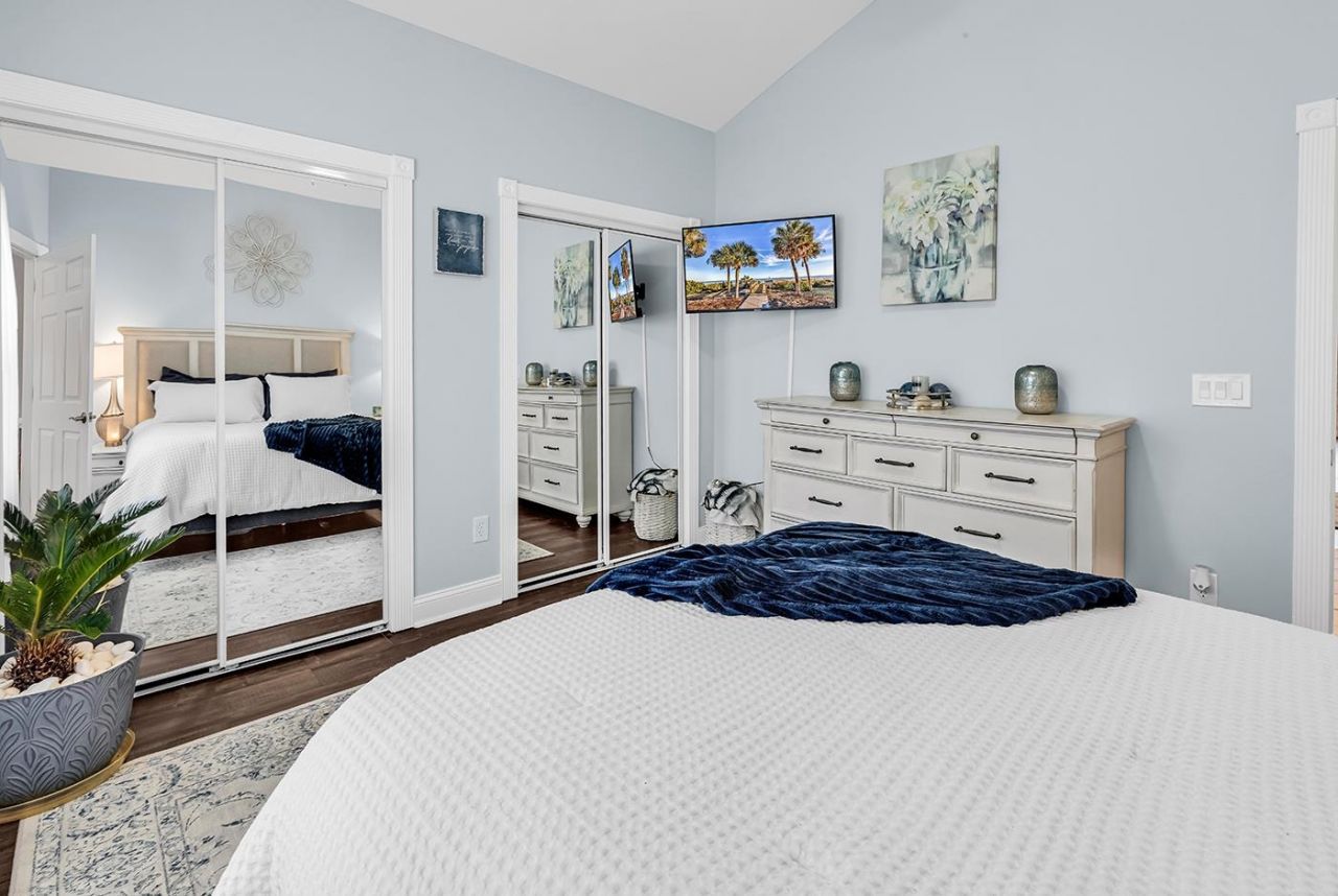 124 S Shore Blvd. Photo 11