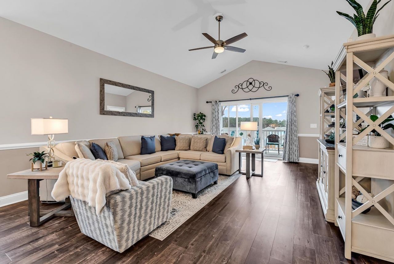 124 S Shore Blvd. Photo 12