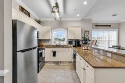 124 S Shore Blvd. photo 4