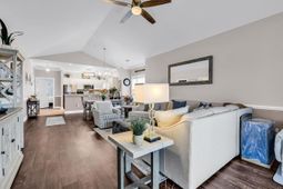 124 S Shore Blvd. photo 4