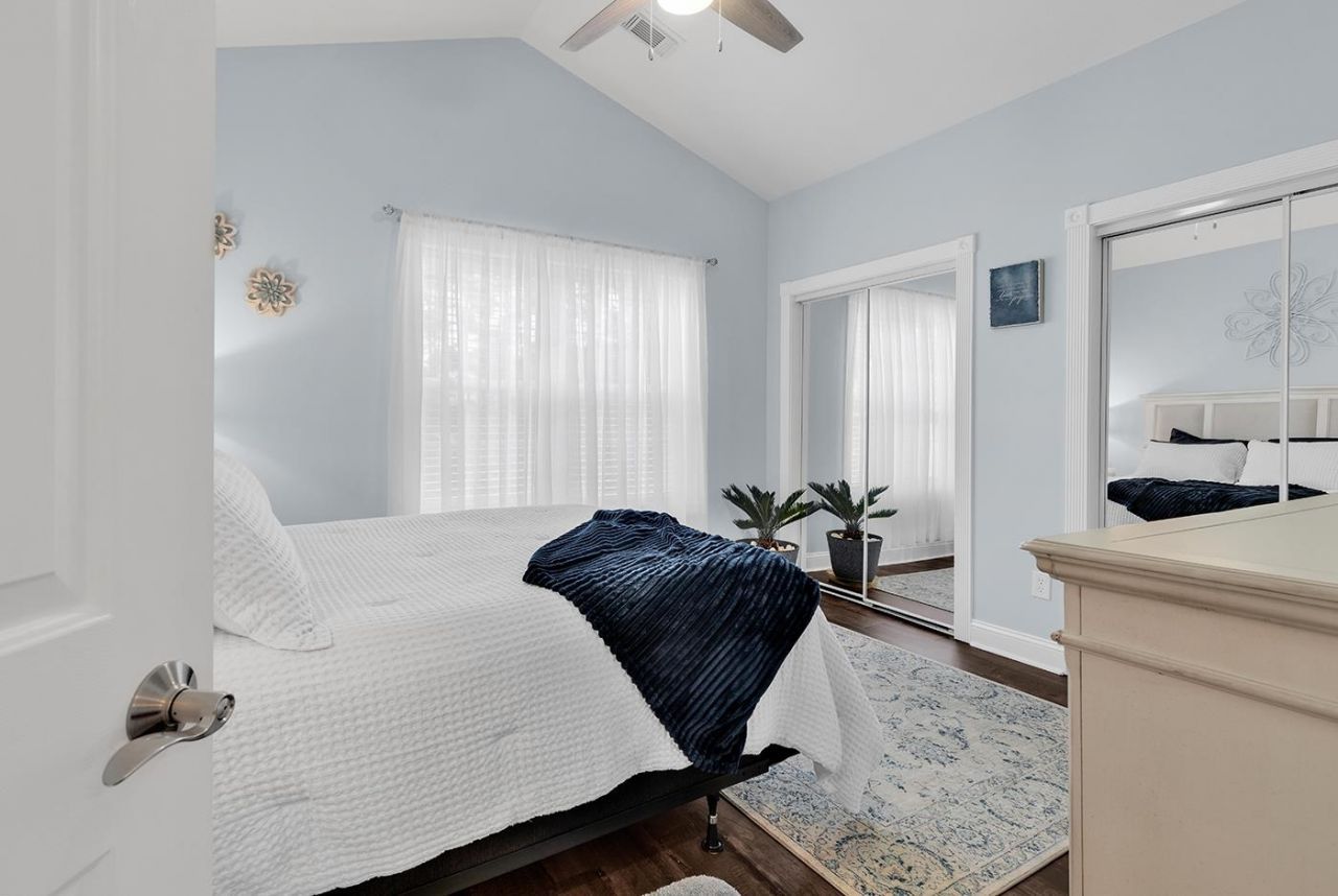 124 S Shore Blvd. Photo 7