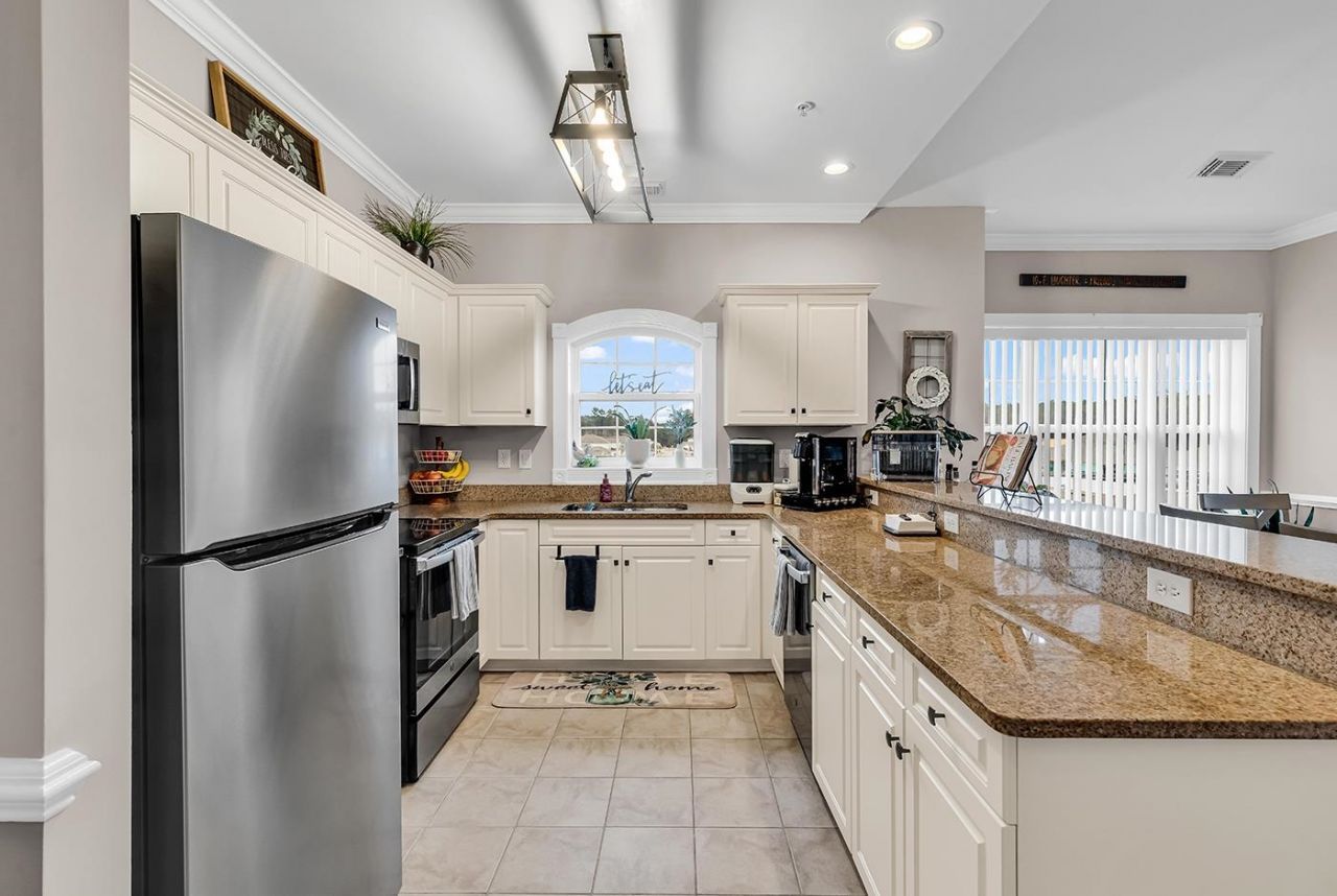 124 S Shore Blvd. Photo 8