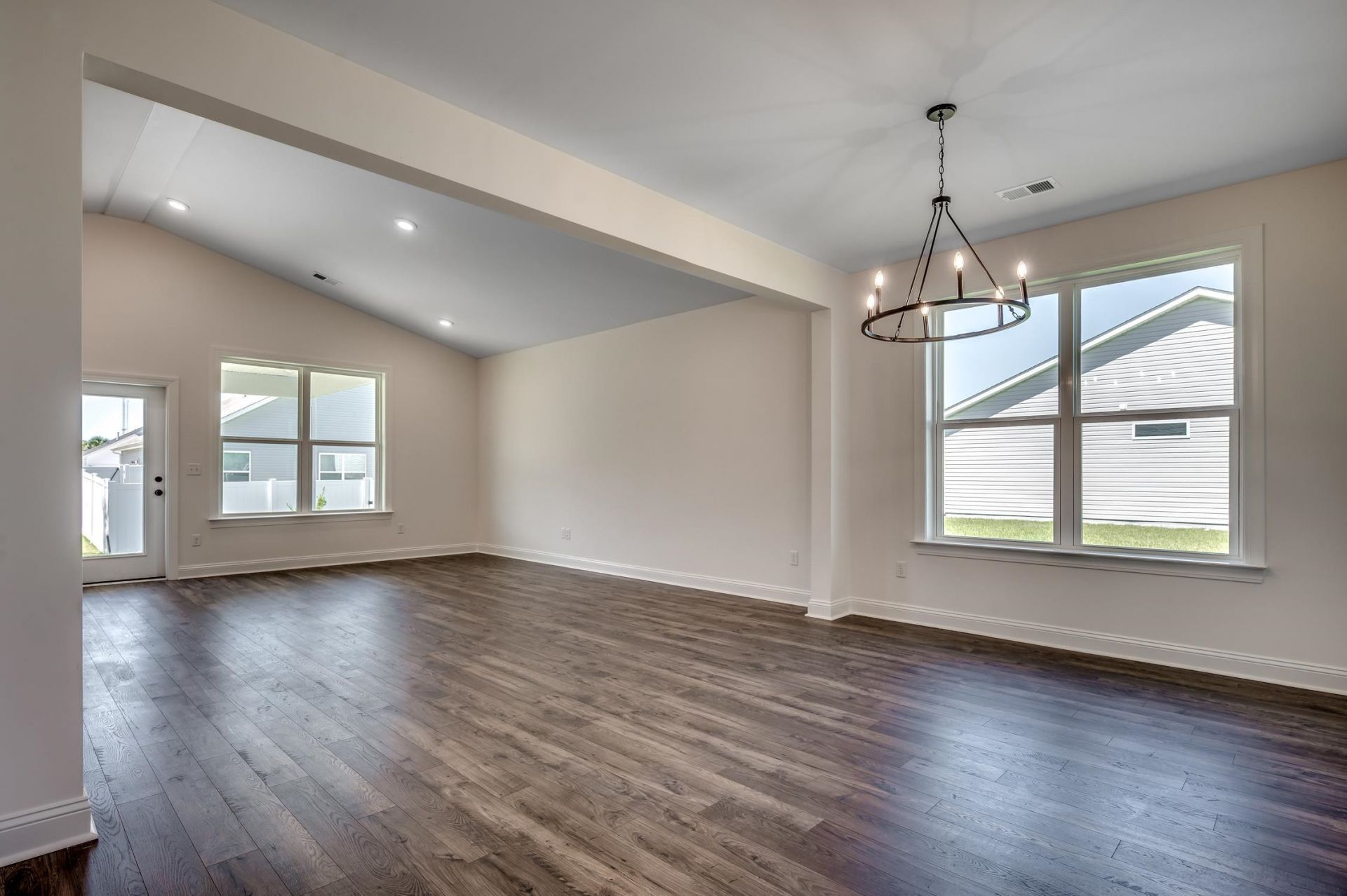163 Glengrove Lane Photo 4