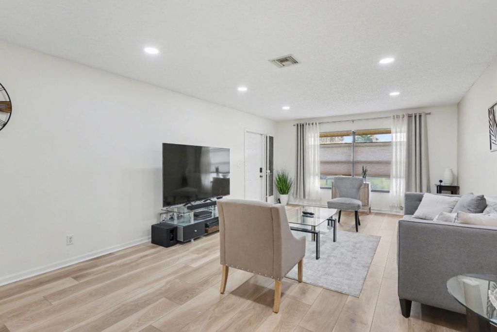 4635 Apple Tree Circle, Unit A, Boynton Beach, FL 33436 Photo