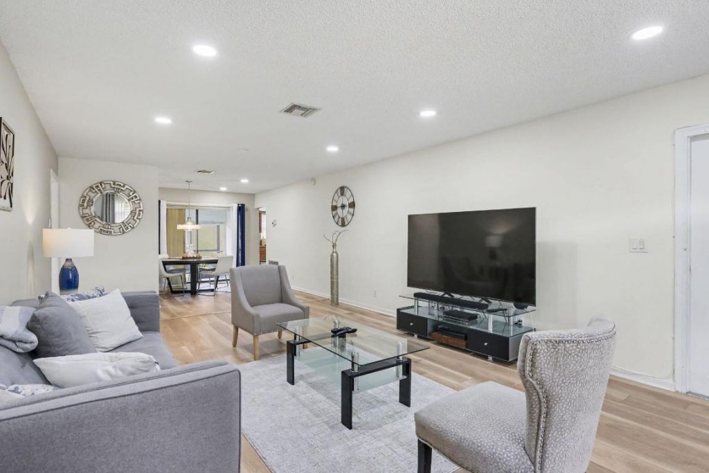 4635 Apple Tree Circle, Unit A, Boynton Beach, FL 33436 Photo