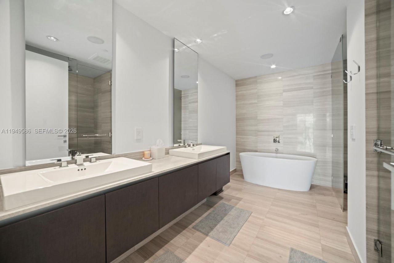 3300 NE 188th St, Unit 414, Aventura, FL 33180 Photo
