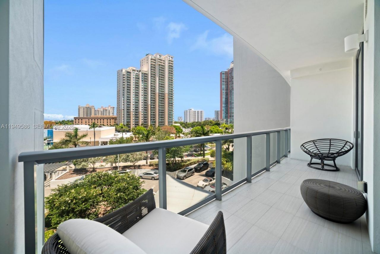 3300 NE 188th St, Unit 414, Aventura, FL 33180 Photo