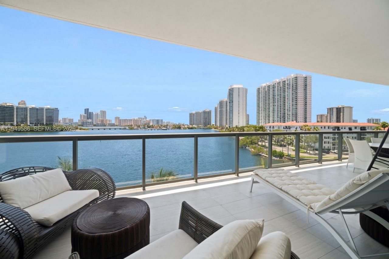3300 NE 188th St, Unit 414, Aventura, FL 33180 Photo