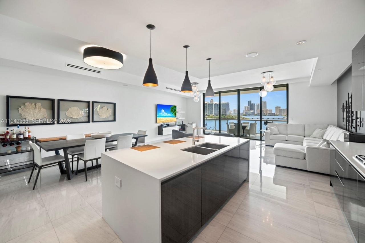 3300 NE 188th St, Unit 414, Aventura, FL 33180 Photo