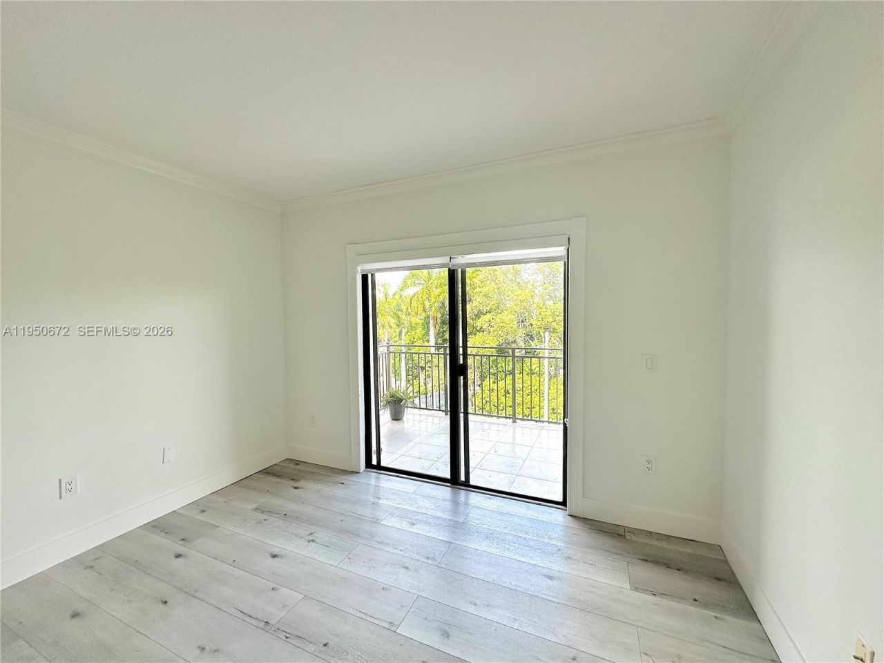 9340 Fontainebleau Blvd, Unit 406, Miami, FL 33172 Photo