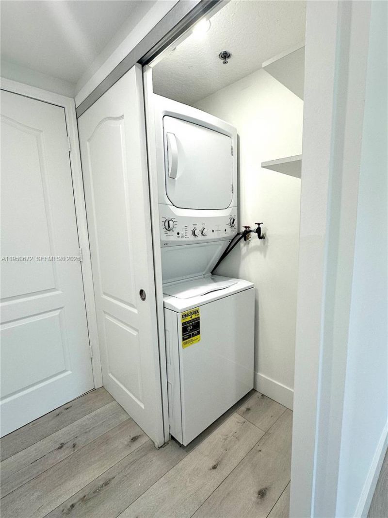 9340 Fontainebleau Blvd, Unit 406, Miami, FL 33172 Photo