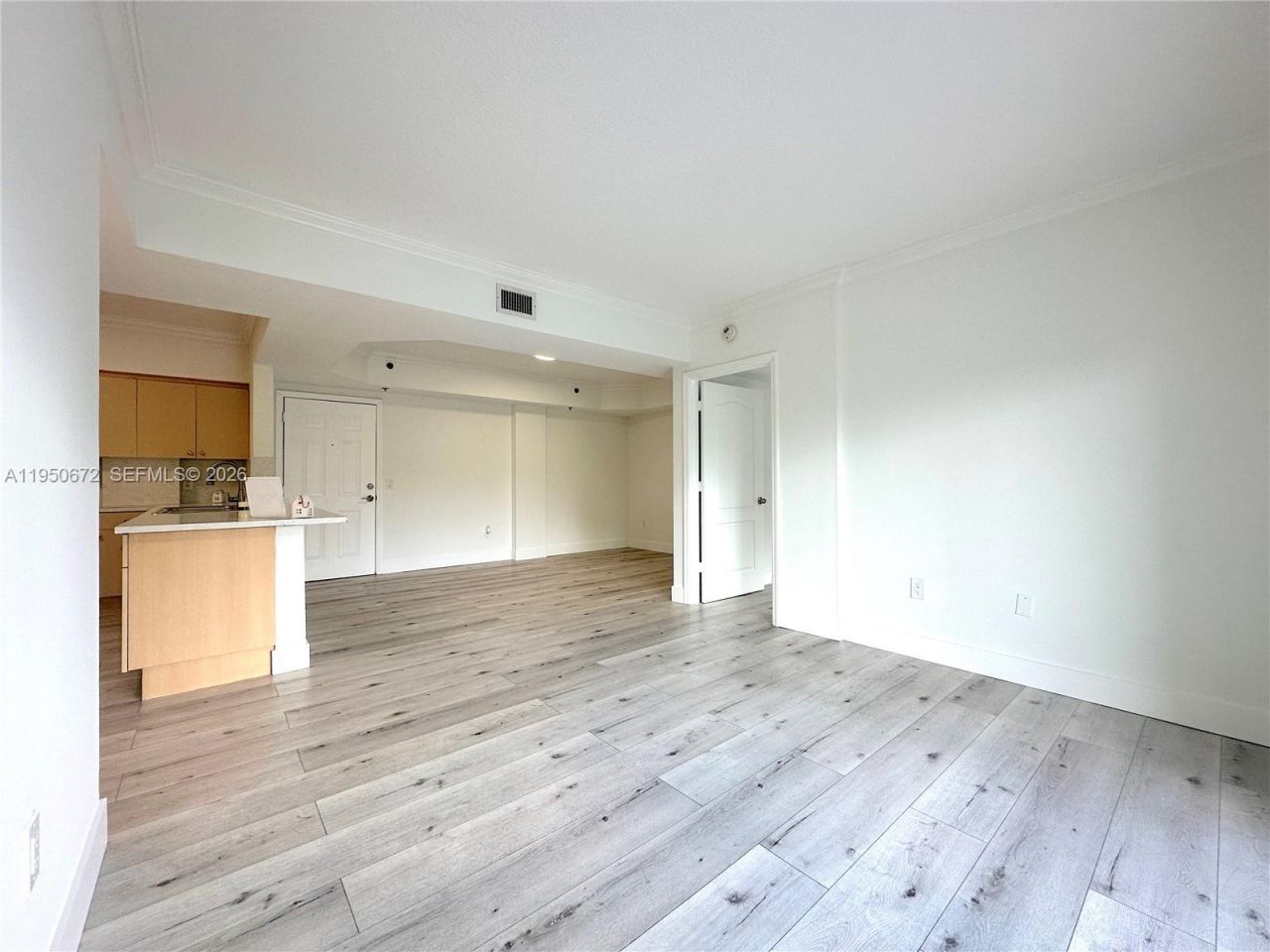 9340 Fontainebleau Blvd, Unit 406, Miami, FL 33172 Photo