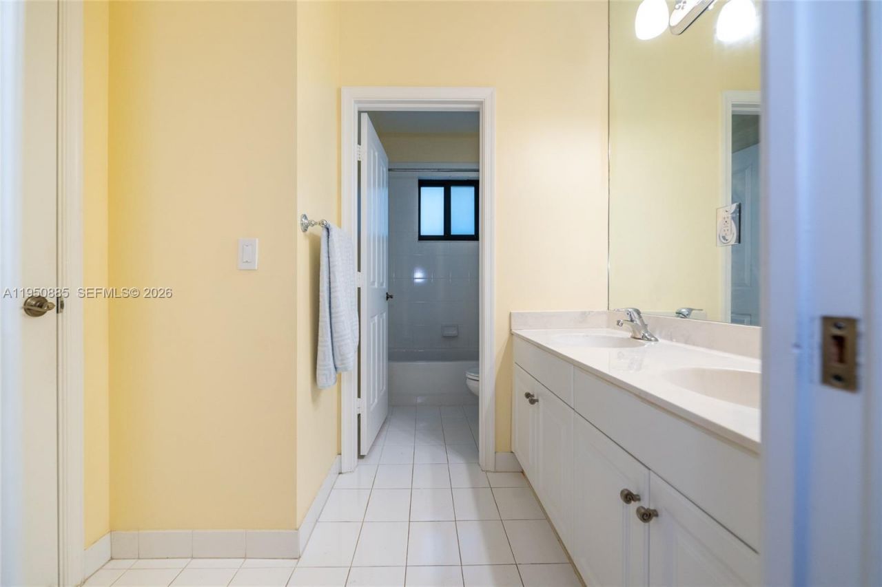 18540 SW 43rd St, Miramar, FL 33029 Photo