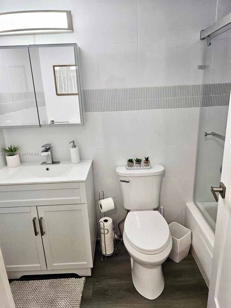 2501 S Ocean Dr, Unit L14, Hollywood, FL 33019 Photo