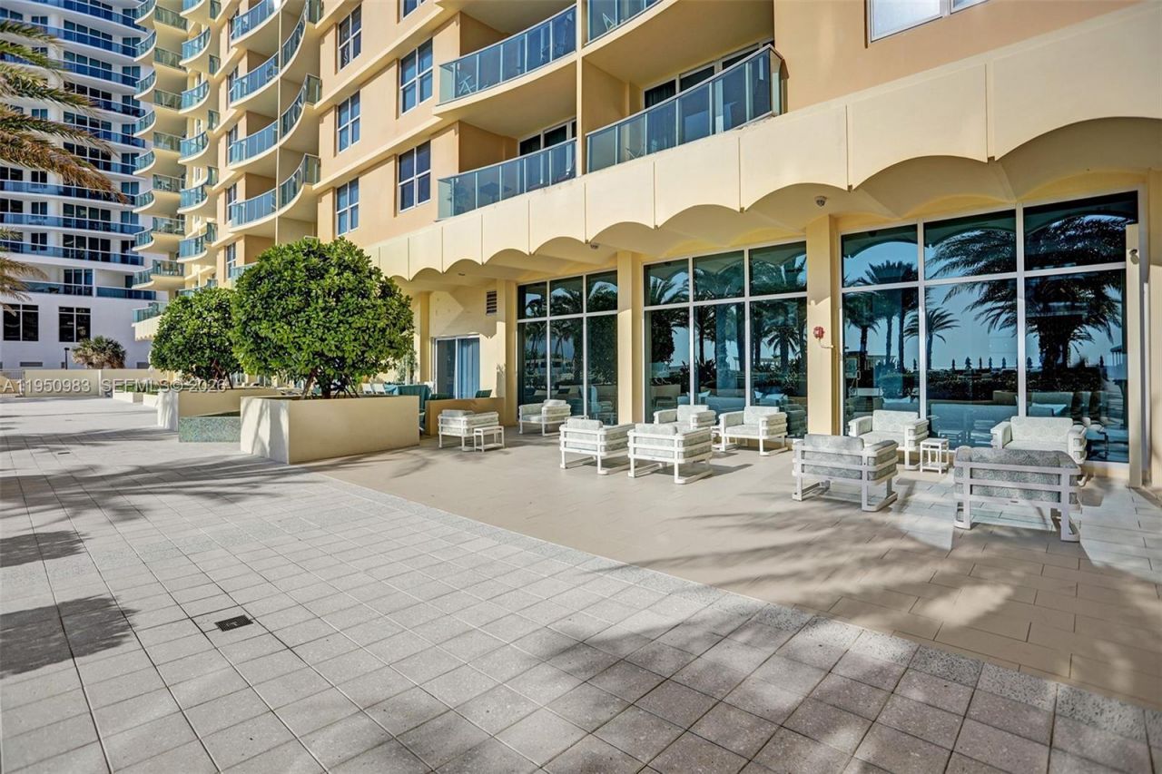 2501 S Ocean Dr, Unit L14, Hollywood, FL 33019 Photo