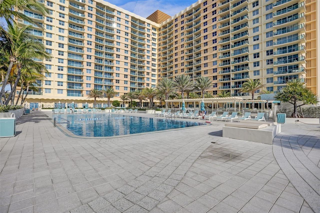 2501 S Ocean Dr, Unit L14, Hollywood, FL 33019 Photo