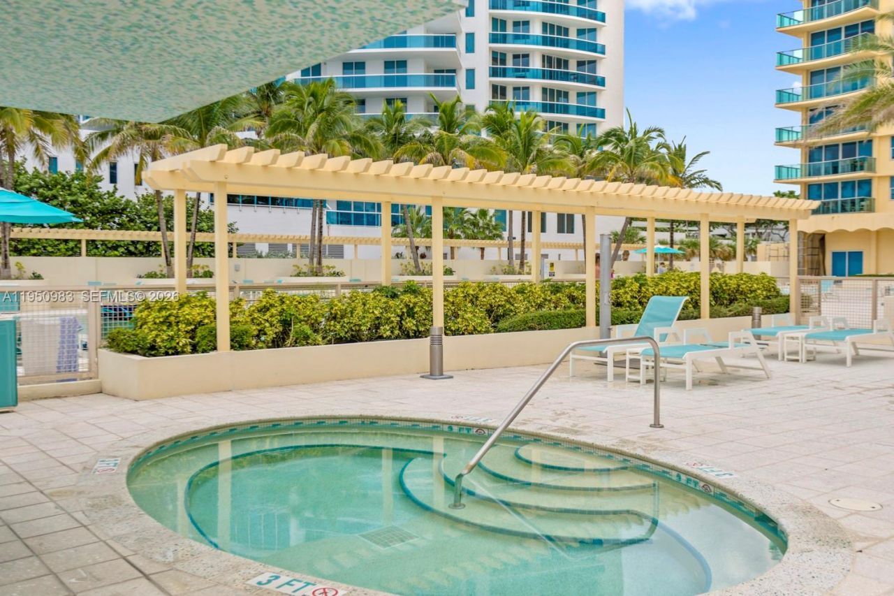 2501 S Ocean Dr, Unit L14, Hollywood, FL 33019 Photo