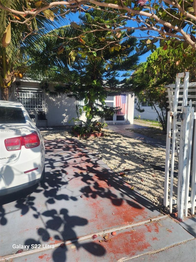 1747 NW 85th St, Miami, FL 33147 Photo