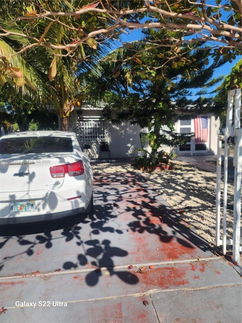 1747 NW 85th St, Miami, FL 33147 Photo