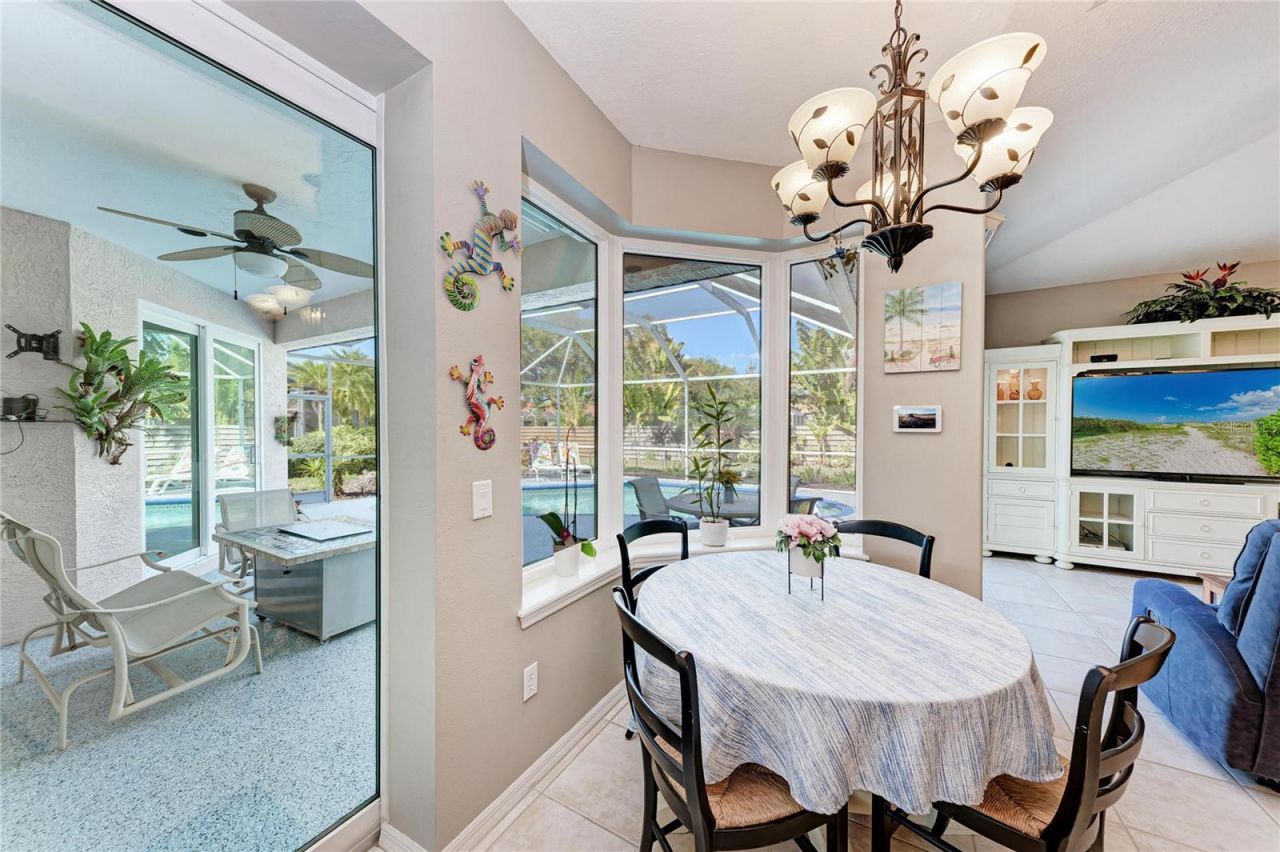 4465 Mcintosh Lake Avenue, Sarasota, FL 34233 Photo