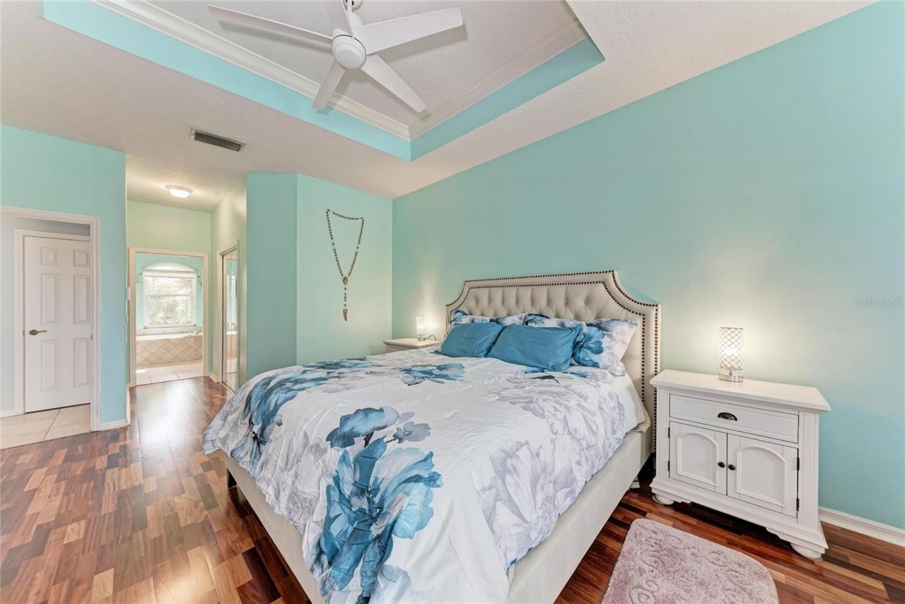 4465 Mcintosh Lake Avenue, Sarasota, FL 34233 Photo