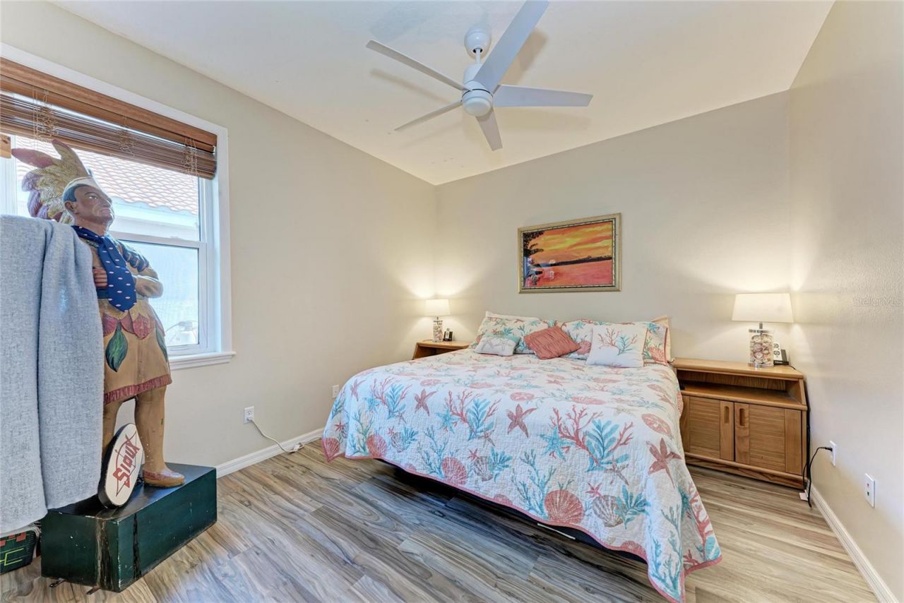 4465 Mcintosh Lake Avenue, Sarasota, FL 34233 Photo