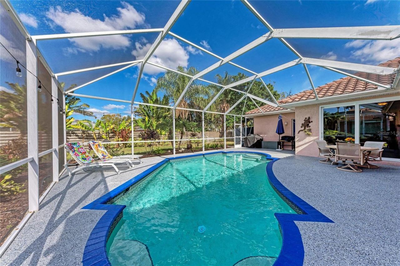 4465 Mcintosh Lake Avenue, Sarasota, FL 34233 Photo