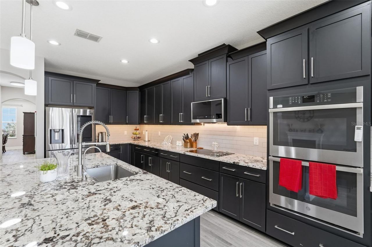 11002 Sundrift Drive, Tampa, FL 33647 Photo