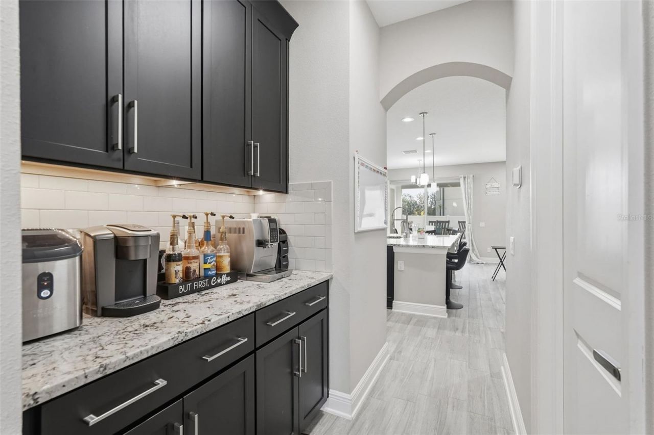 11002 Sundrift Drive, Tampa, FL 33647 Photo