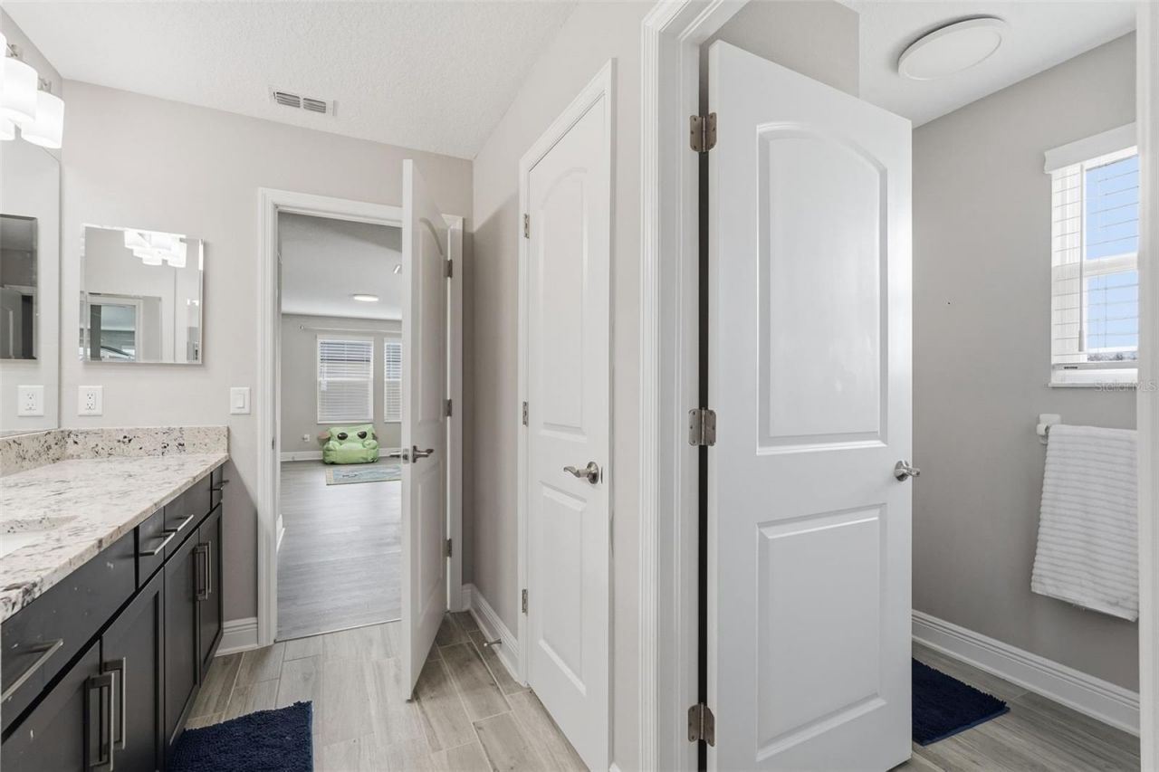 11002 Sundrift Drive, Tampa, FL 33647 Photo