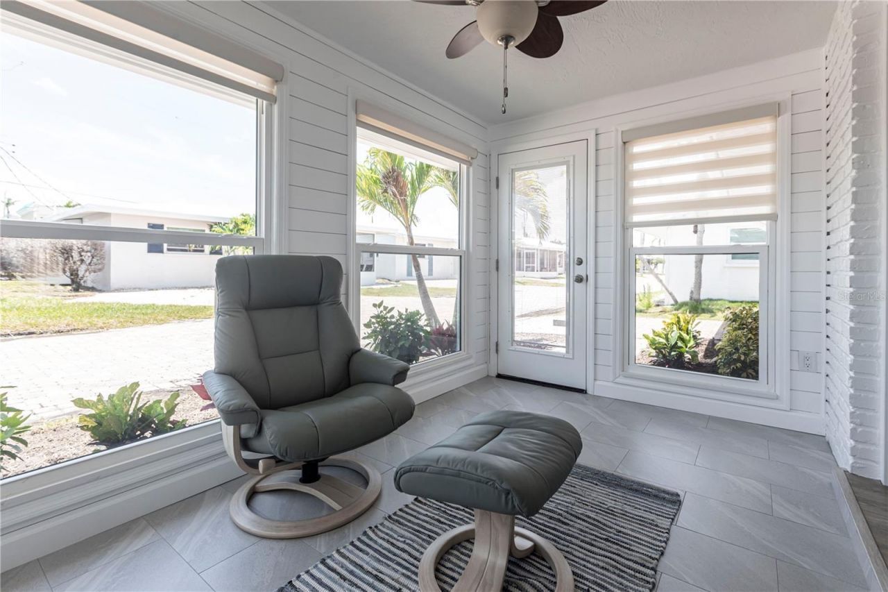 6020 Midnight Pass Road, Unit 53, Sarasota, FL 34242 Photo