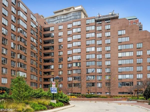 801 S Plymouth Court, Chicago, IL 60605