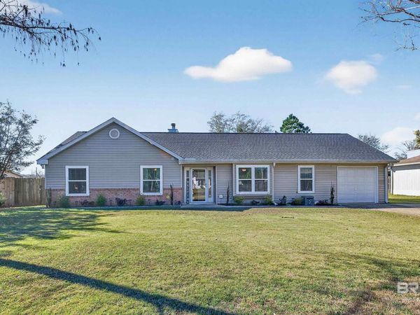 2 Magnolia Circle, Foley, AL 36535