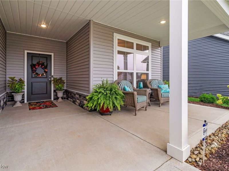 2080 Hawthorn Court, North Canton, OH 44720 Photo 5