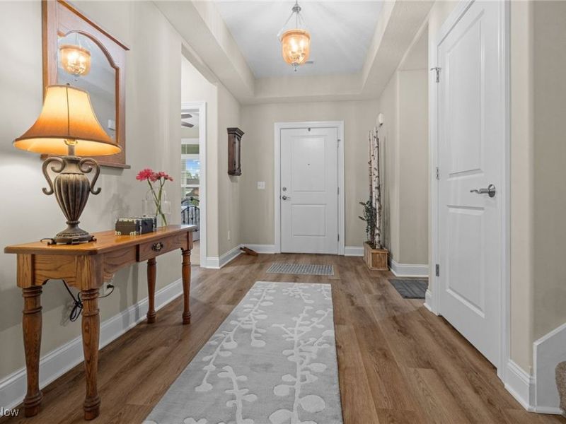 2080 Hawthorn Court, North Canton, OH 44720 Photo 6