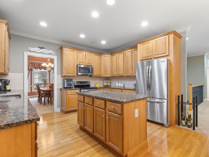 7747 Mikayla Drive, Westerville, OH 43082 Photo 5