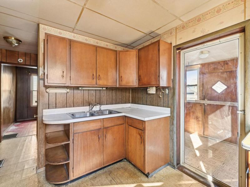 360 Sheldon Avenue, Columbus, OH 43207 Photo 9