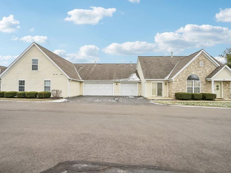 7811 Meadowlark Lane N, Reynoldsburg, OH 43068 Photo 3