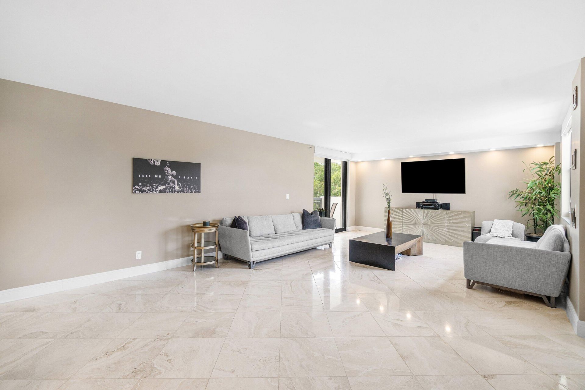 2001 N Ocean Boulevard, Unit 305, Boca Raton, FL 33431 Photo