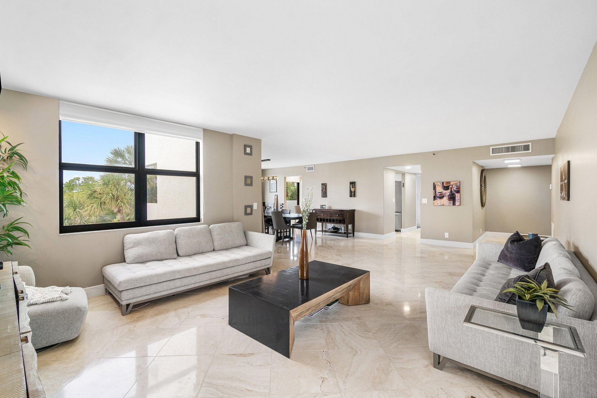 2001 N Ocean Boulevard, Unit 305, Boca Raton, FL 33431 Photo