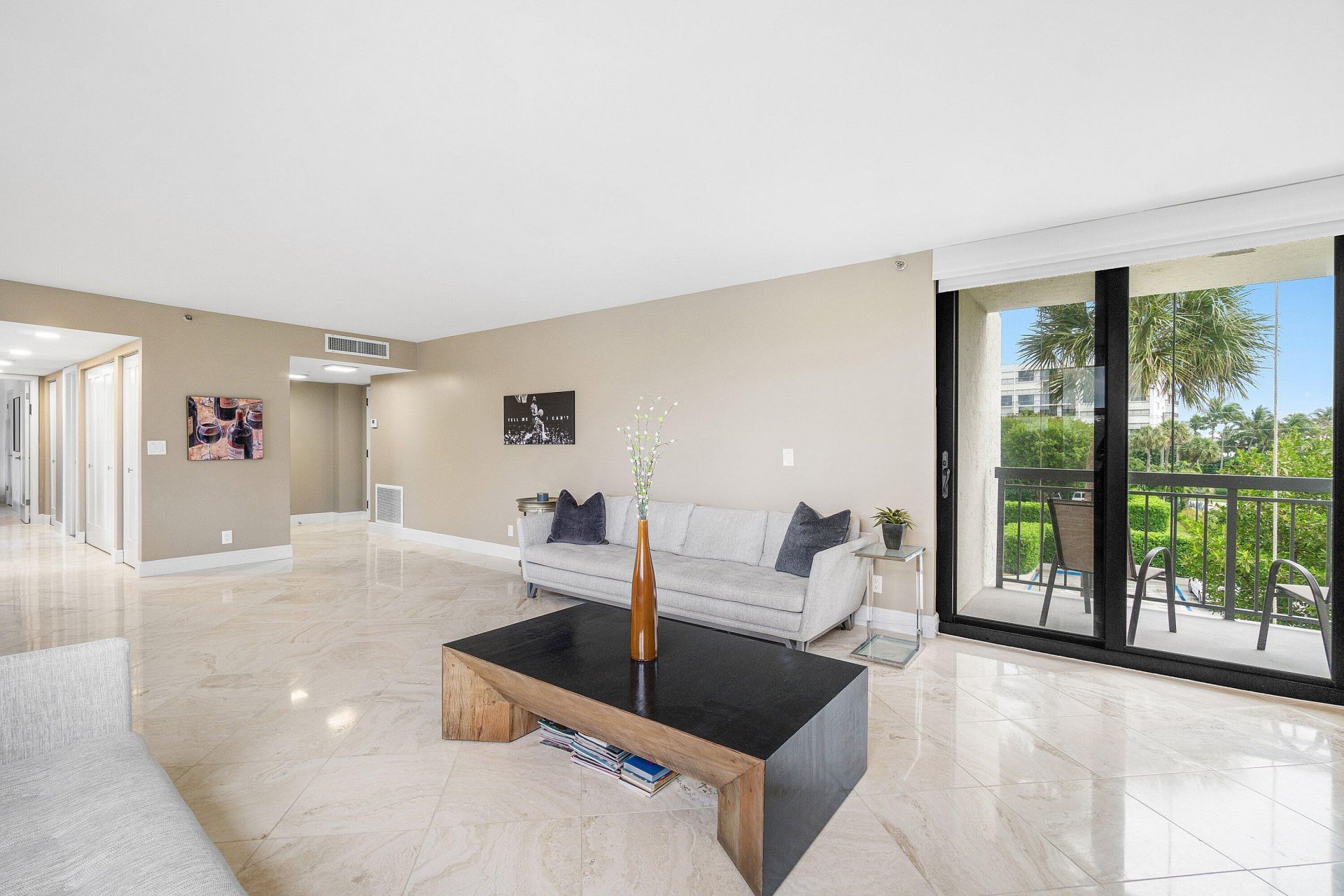 2001 N Ocean Boulevard, Unit 305, Boca Raton, FL 33431 Photo