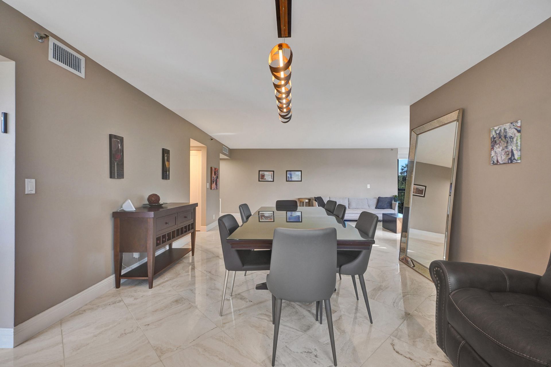 2001 N Ocean Boulevard, Unit 305, Boca Raton, FL 33431 Photo