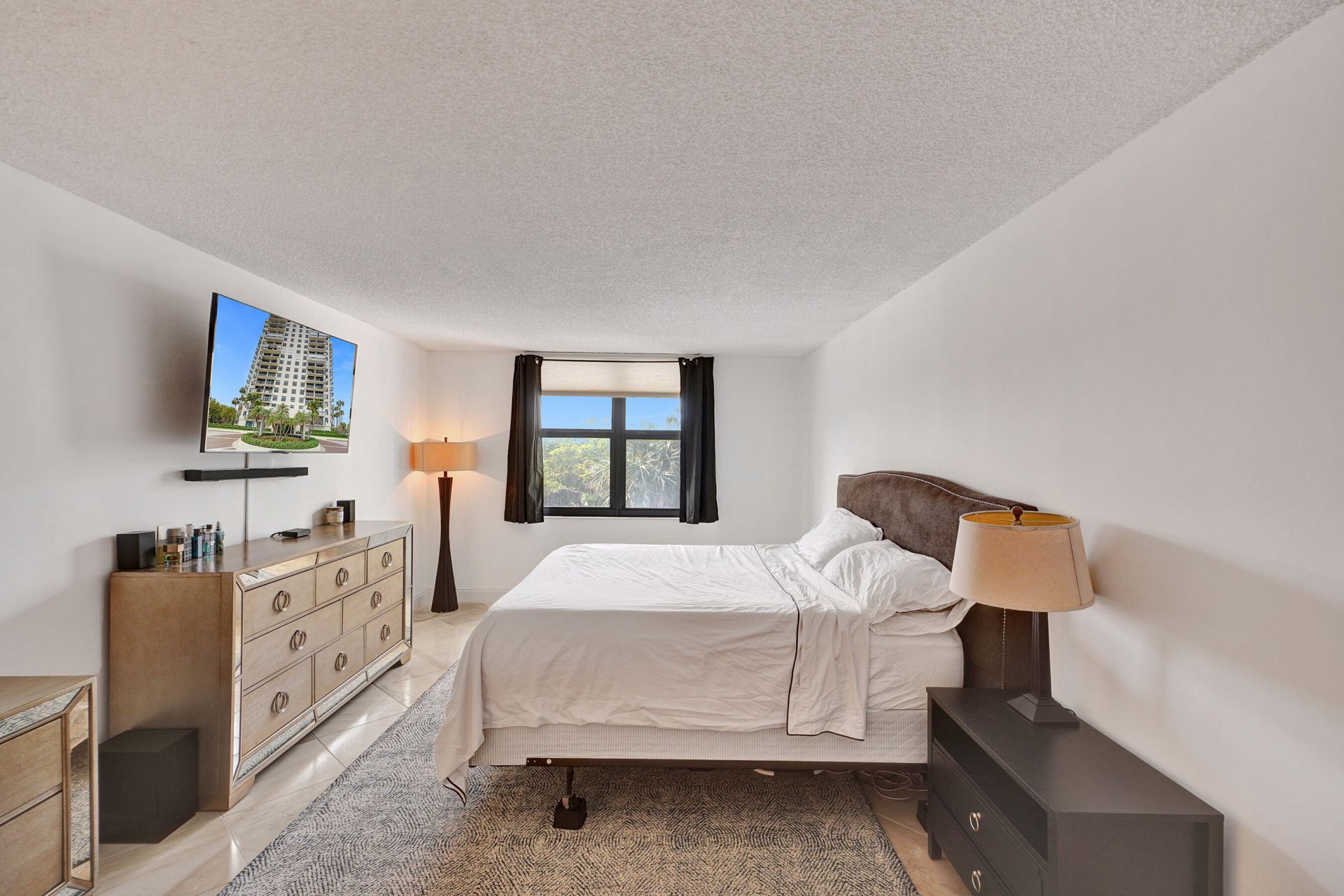 2001 N Ocean Boulevard, Unit 305, Boca Raton, FL 33431 Photo