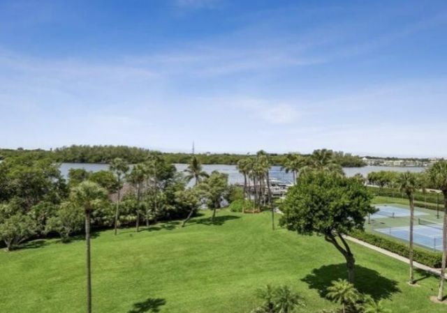 2001 N Ocean Boulevard, Unit 305, Boca Raton, FL 33431 Photo