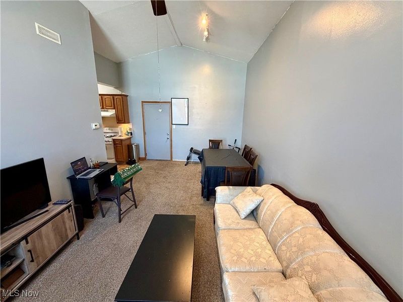 25735 Lorain Road, Unit 503, North Olmsted, OH 44070 Photo 3